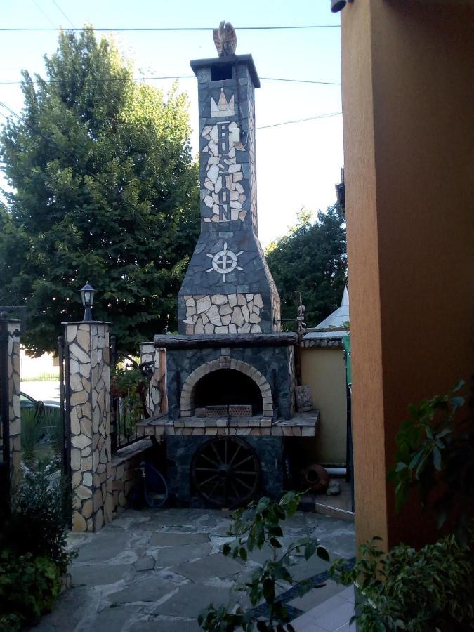 Семеен Хотел Бостън Ravda Exterior photo